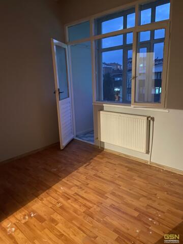 24-ÇAYIROVA YENİMAHALLE DE SATILIK BİNA